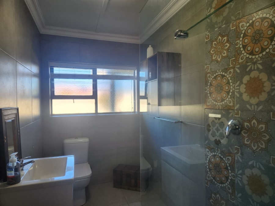 4 Bedroom Property for Sale in Blanco Western Cape